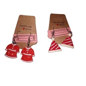 Christmas holiday dangle earrings
